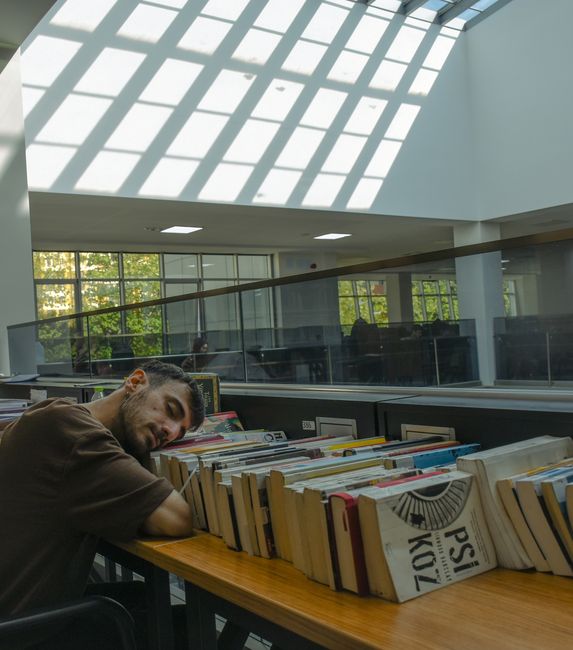 Sleep Optimization: 7 Essential Hacks for Student Success in 2026