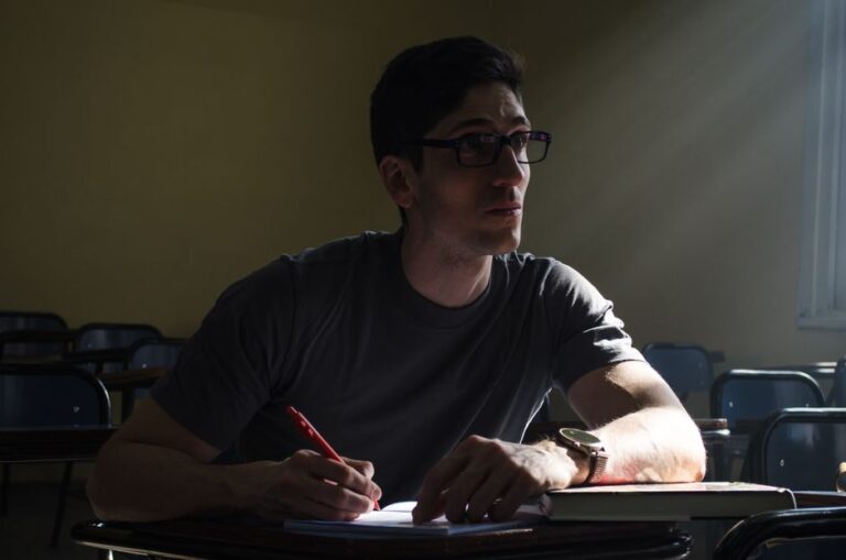 7 Steps to Overcoming Academic Imposter Syndrome Today