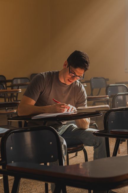 High School to University Transition: 7 Essential Study Shifts for Success