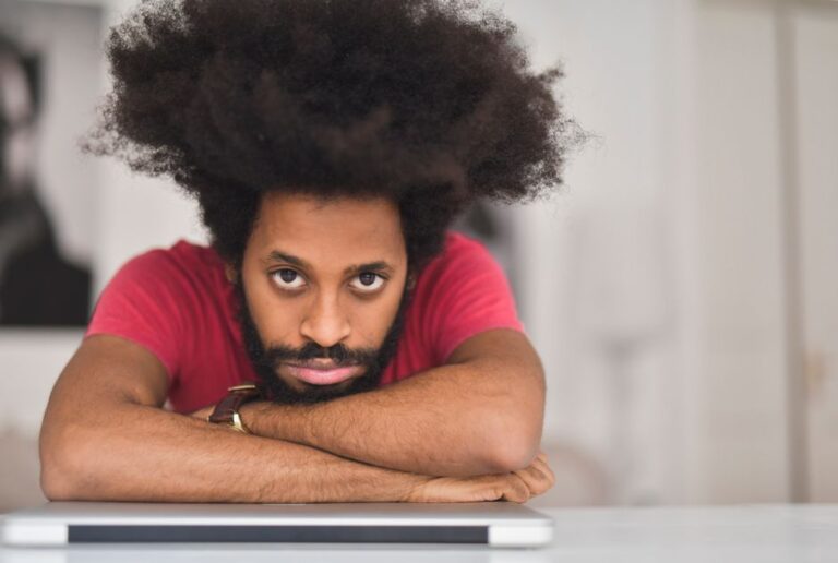 Stop Procrastinating on Big: 5 Powerful Steps for University Assignments
