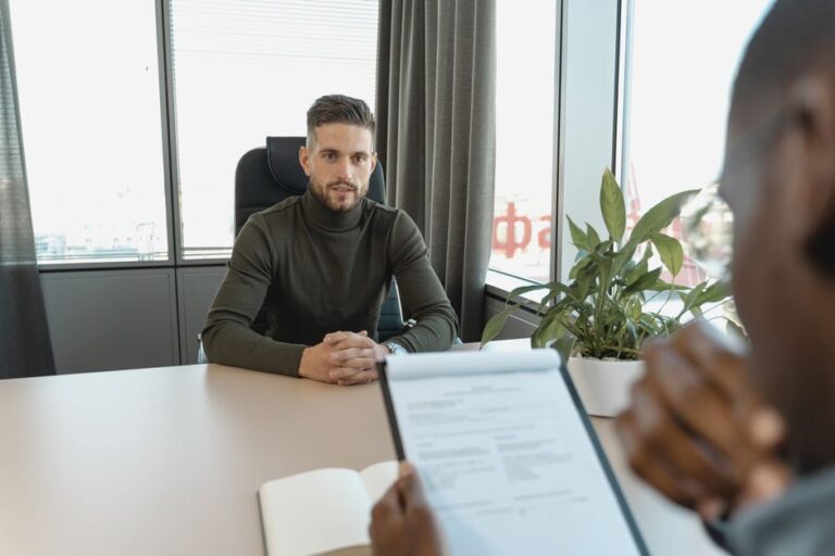 7 Career Fair Mastery Tips: Stand Out to Fortune 500 Recruiters