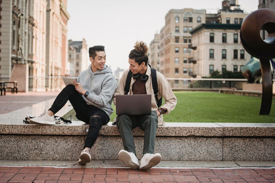 College Extracurriculars: 7 Brilliant Strategies for Max Impact