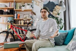 High-Ticket Freelancing: 7 Steps to $5,000+ Client Contracts in 2026