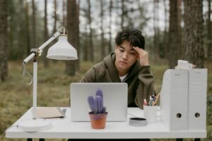 Student’s Guide: 7 Proven Ways to Beat Screen Fatigue in 2026