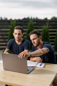 10 Proven Steps to SEO Copywriting Success: Earn Remote Income by 2026